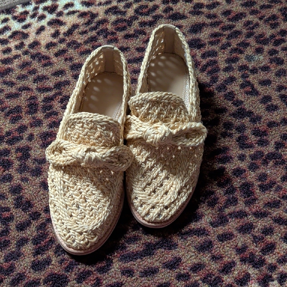 JustFab Beige Woven Flats